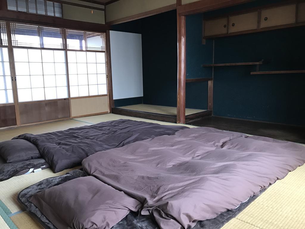 And Smiles Hostel Nara Exterior photo