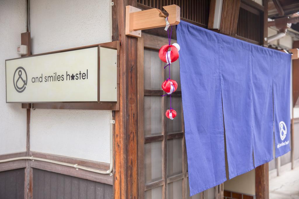 And Smiles Hostel Nara Exterior photo